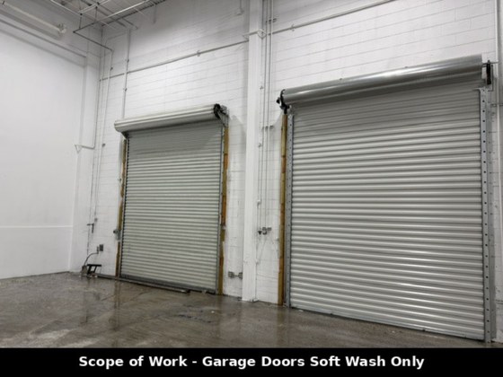 Interior garage door cleaning before new tenant move-in in St. Petersburg, FL
